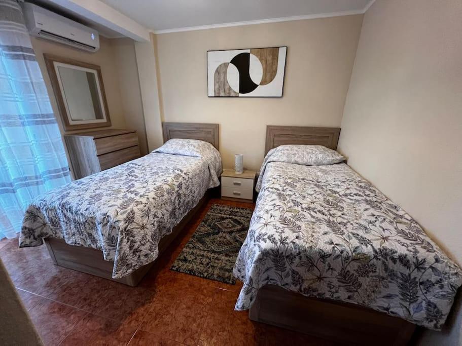 2 Bedroom Levante Beach Benidorm Dış mekan fotoğraf